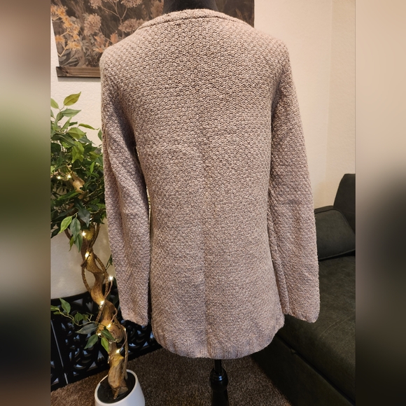 Knit sweater - Picture 6 of 6